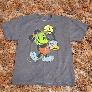 Disney Gray Mickey Halloween Tee